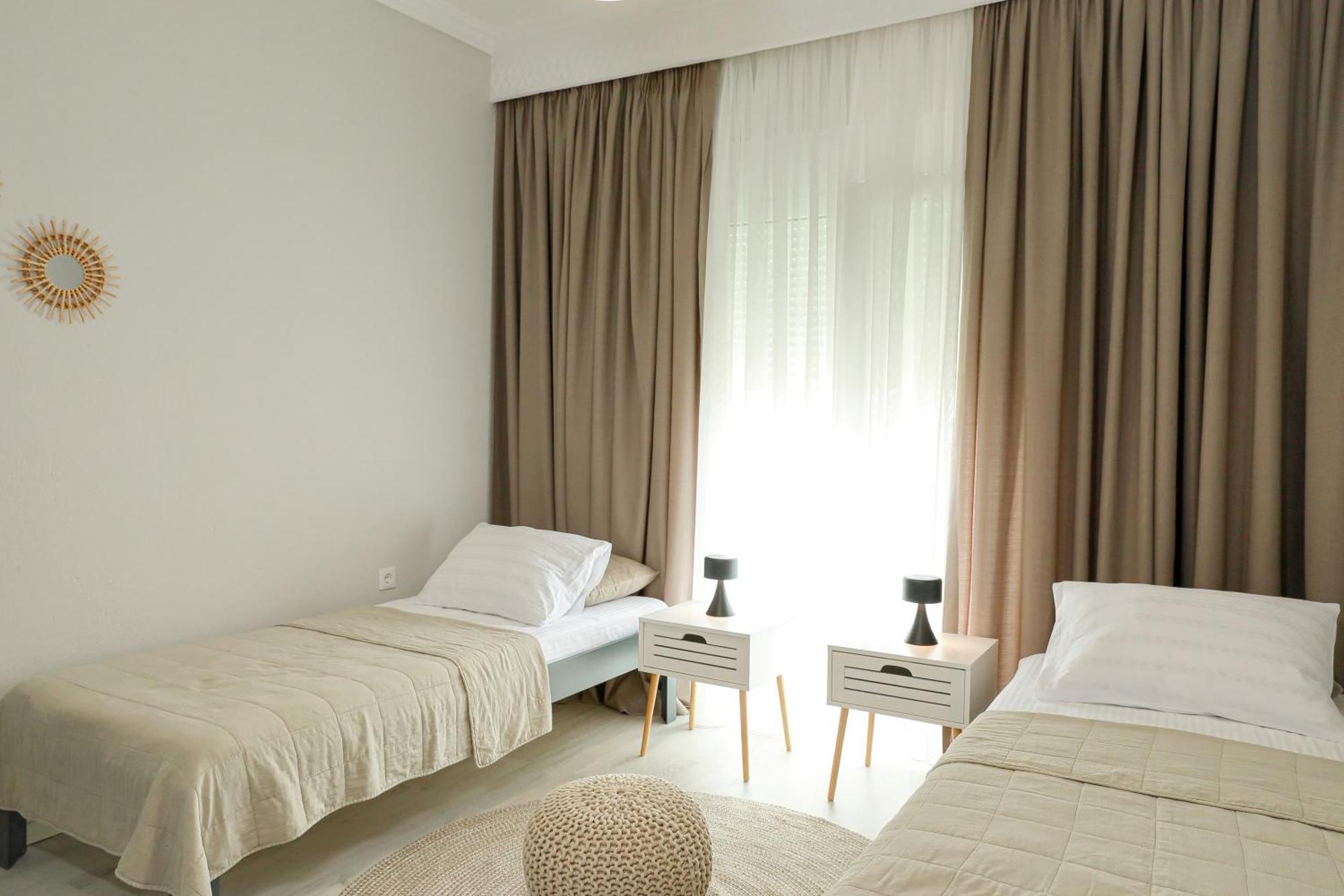 Freya Apartments ซานธี ภายนอก รูปภาพ